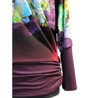 Bluzka kimono golf ozdobiona kremowymi różami